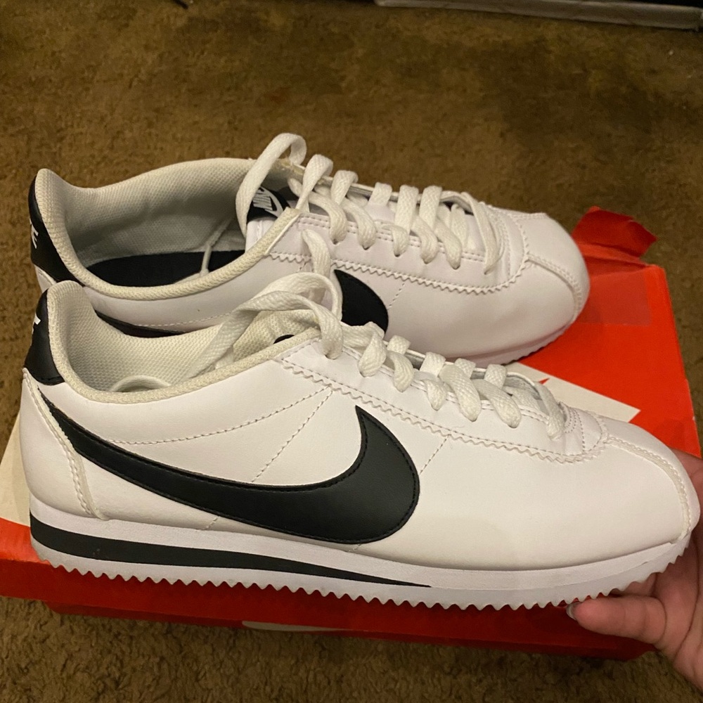 Nike Cortezs